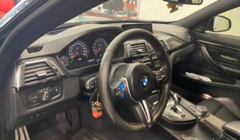 BMW M4 COMPETITION pieno