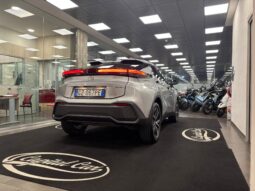 TOYOTA C-HR 2.0PHEV E-CVT TREND pieno