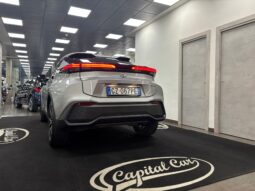 TOYOTA C-HR 2.0PHEV E-CVT TREND pieno