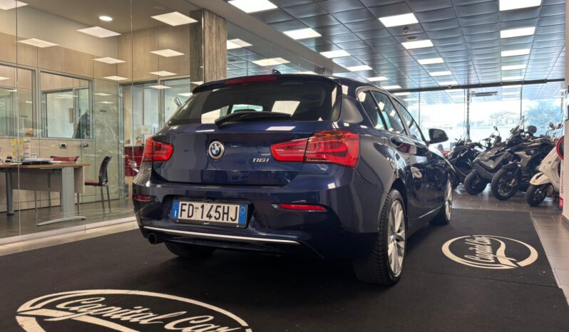 BMW SERIE 1 116I pieno