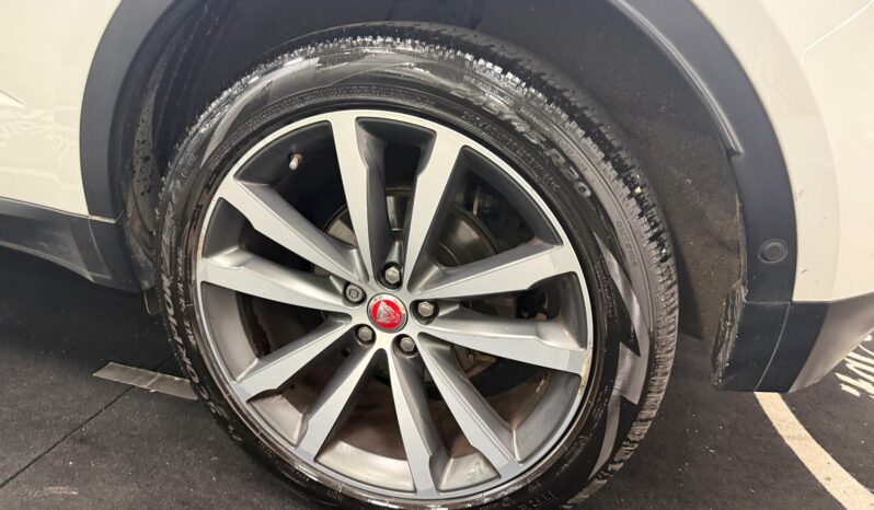 JAGUAR E-PACE pieno