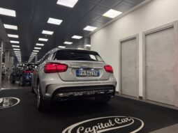 MERCEDES-BENZ GLA 200D 4 MATIC pieno