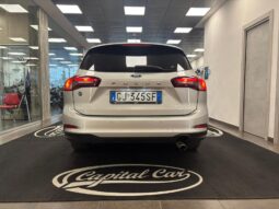 FORD FOCUS STATION pieno