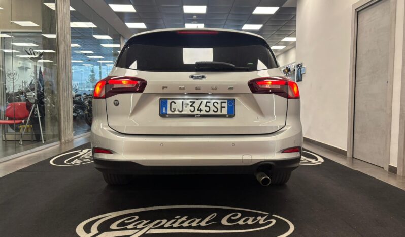 FORD FOCUS STATION pieno