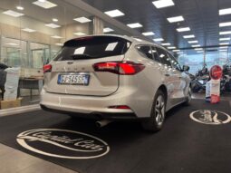 FORD FOCUS STATION pieno