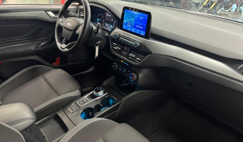 FORD FOCUS STATION pieno