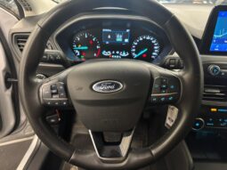FORD FOCUS STATION pieno