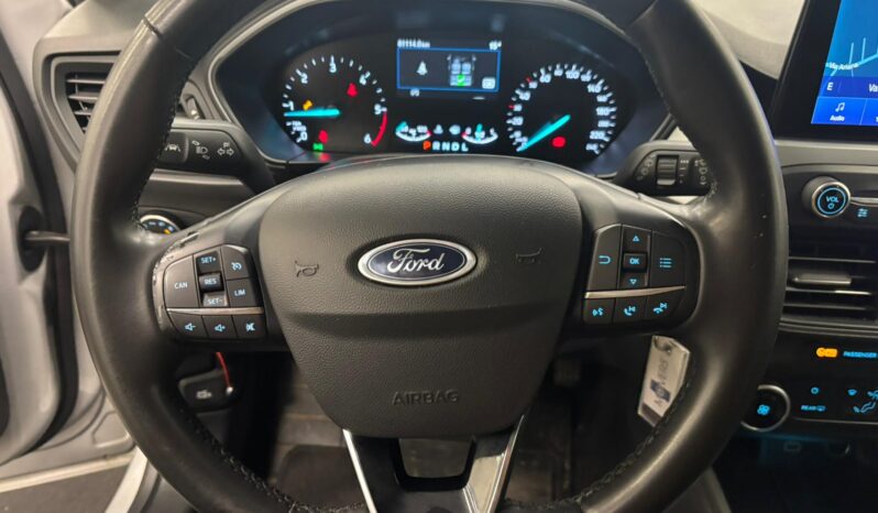 FORD FOCUS STATION pieno