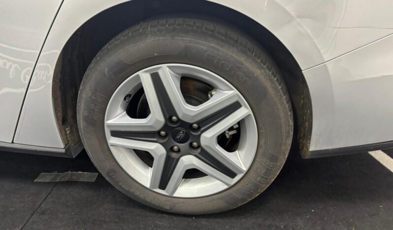 FORD FOCUS STATION pieno