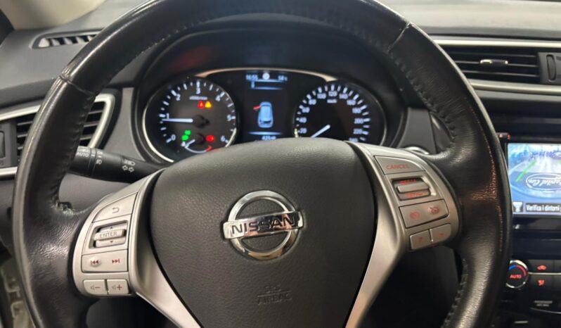 NISSAN X-TRAIL pieno