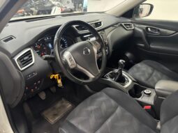 NISSAN X-TRAIL pieno