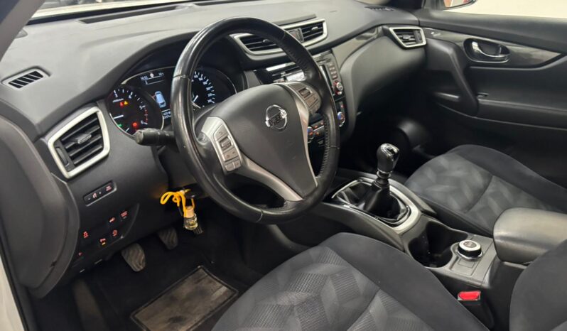 NISSAN X-TRAIL pieno