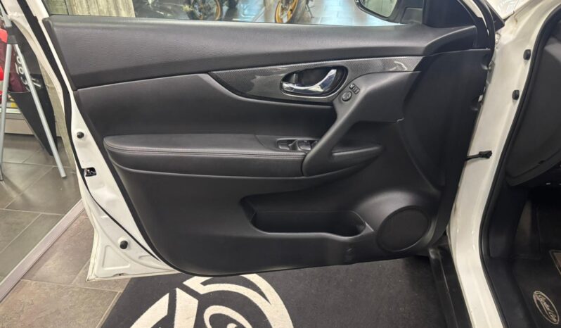 NISSAN X-TRAIL pieno