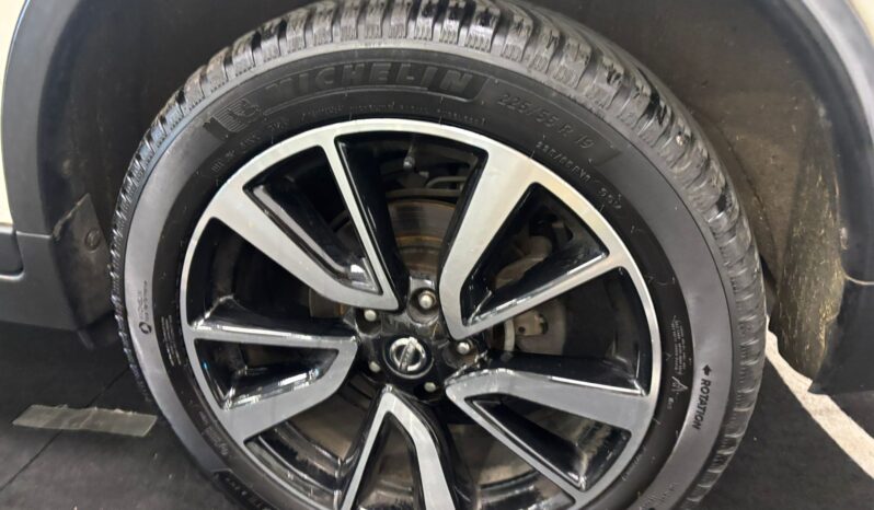 NISSAN X-TRAIL pieno