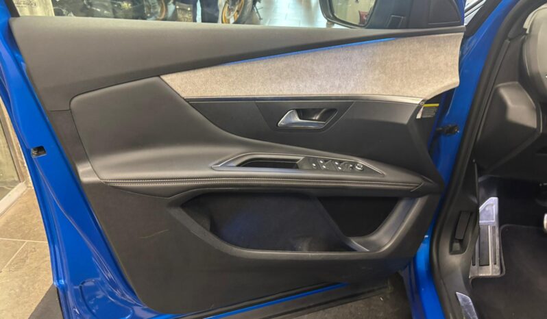 PEUGEOT 3008 pieno