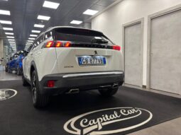 PEUGEOT 2008 pieno