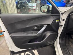 PEUGEOT 2008 pieno