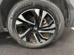 PEUGEOT 2008 pieno