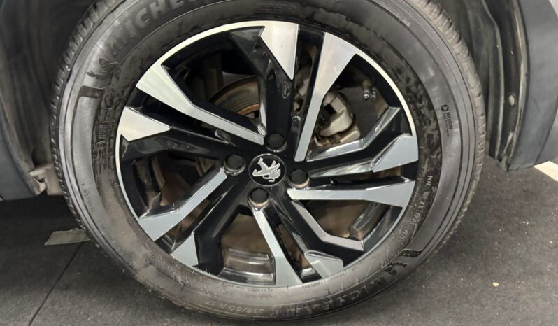 PEUGEOT 2008 pieno