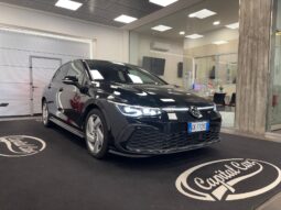VOLKSWAGEN GOLF 8 GTD pieno