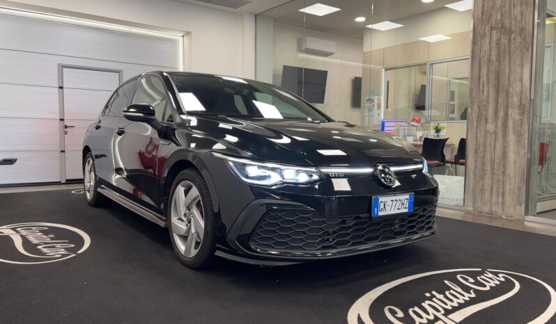 VOLKSWAGEN GOLF 8 GTD pieno