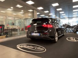 VOLKSWAGEN GOLF 8 GTD pieno