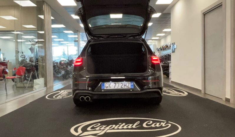 VOLKSWAGEN GOLF 8 GTD pieno