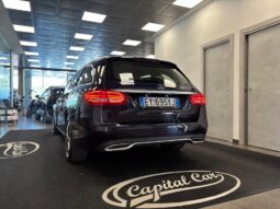 MERCEDES-BENZ C220D pieno