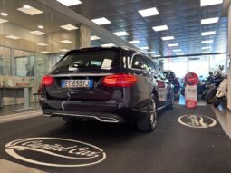 MERCEDES-BENZ C220D pieno