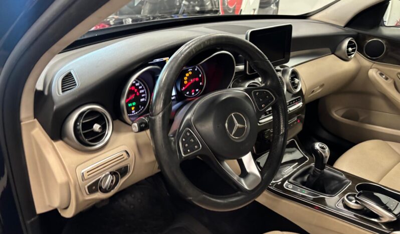 MERCEDES-BENZ C220D pieno