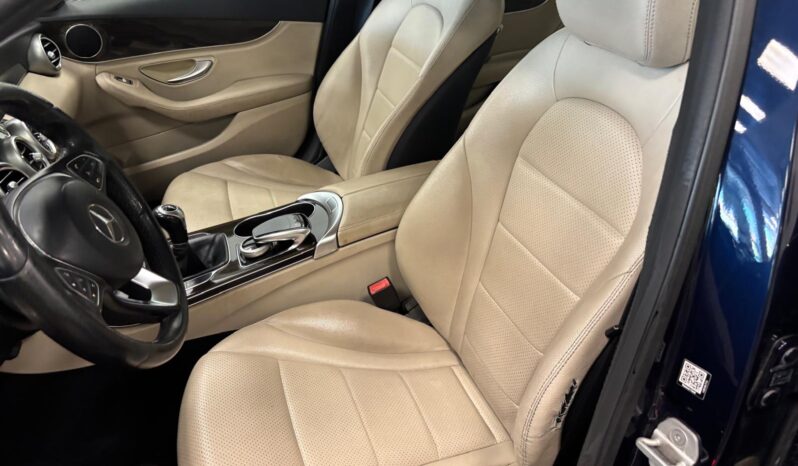 MERCEDES-BENZ C220D pieno