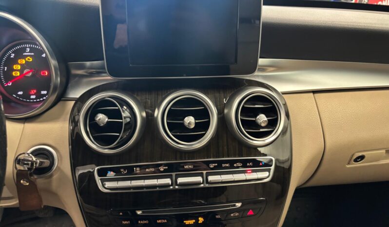 MERCEDES-BENZ C220D pieno