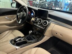 MERCEDES-BENZ C220D pieno