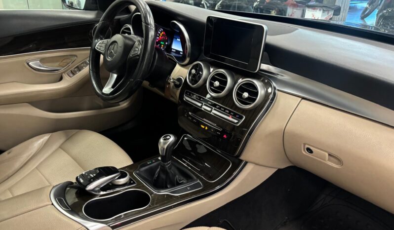 MERCEDES-BENZ C220D pieno