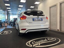 FORD FOCUS ST LINE pieno
