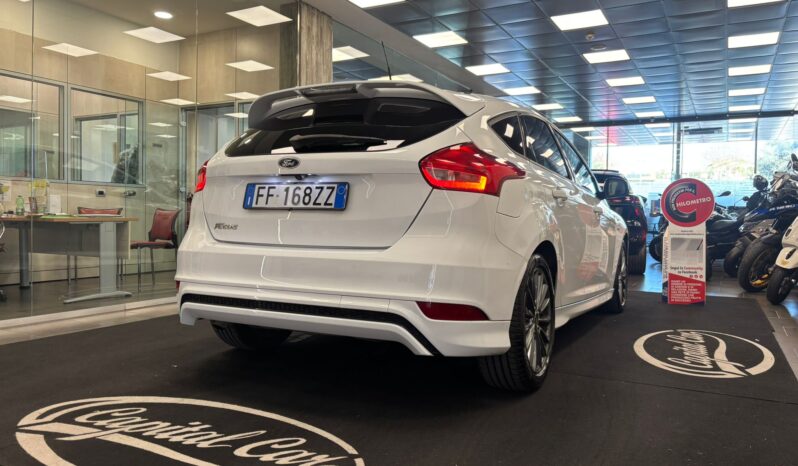 FORD FOCUS ST LINE pieno
