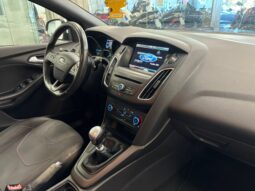 FORD FOCUS ST LINE pieno