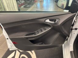 FORD FOCUS ST LINE pieno