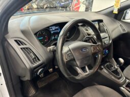 FORD FOCUS ST LINE pieno