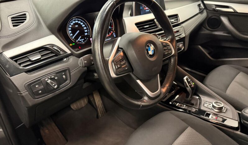 BMW X2 18D pieno