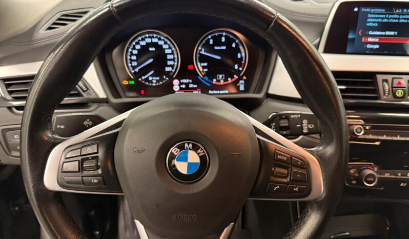 BMW X2 18D pieno
