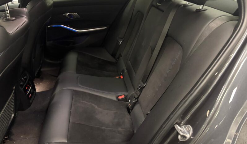 BMW 320D XDRIVE pieno