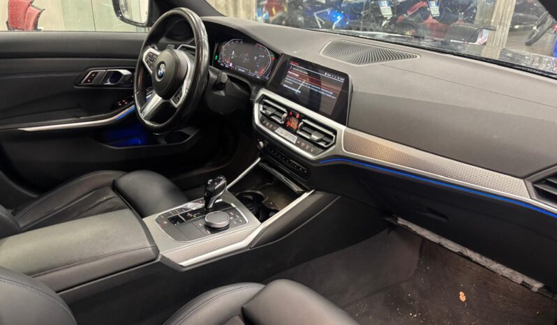 BMW 320D XDRIVE pieno