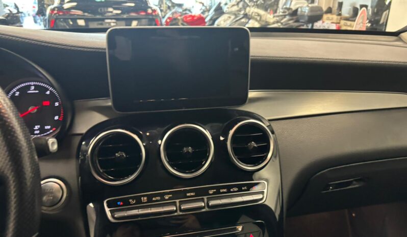 MERCEDES BENZ GLC 250D 4 MATIC pieno