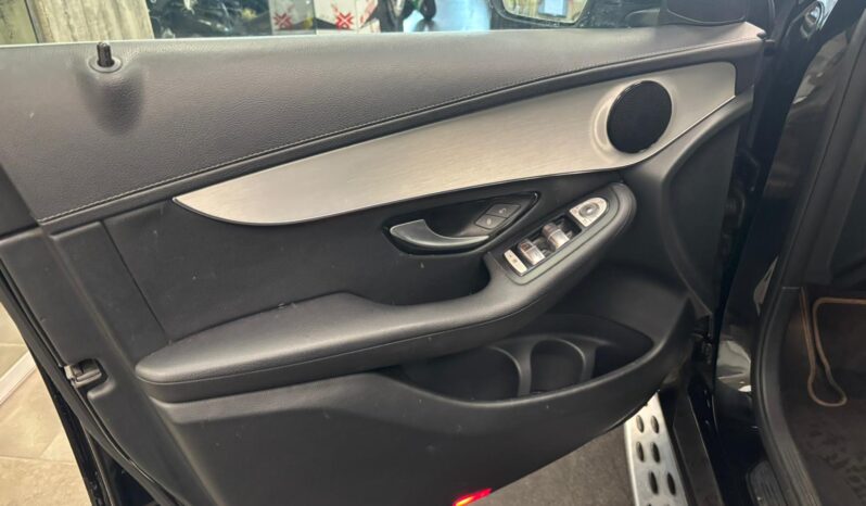 MERCEDES BENZ GLC 250D 4 MATIC pieno