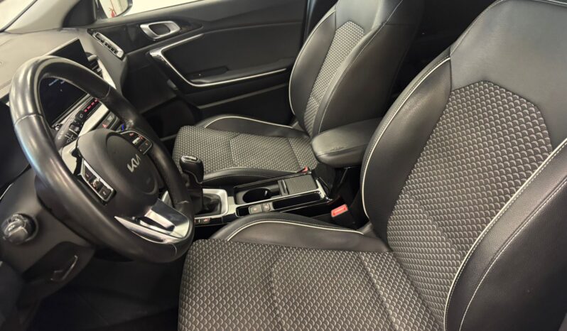 KIA XCEED pieno