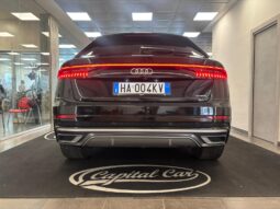 AUDI Q8 MHEV QUATTRO S-LINE pieno