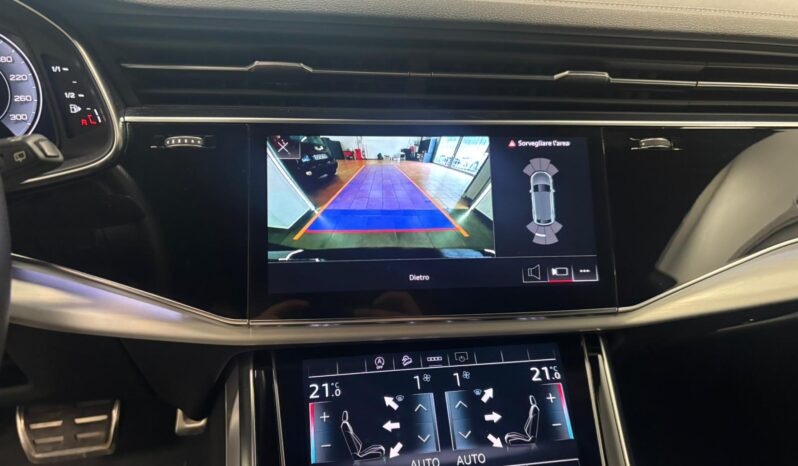 AUDI Q8 MHEV QUATTRO S-LINE pieno