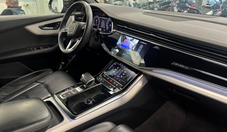 AUDI Q8 MHEV QUATTRO S-LINE pieno