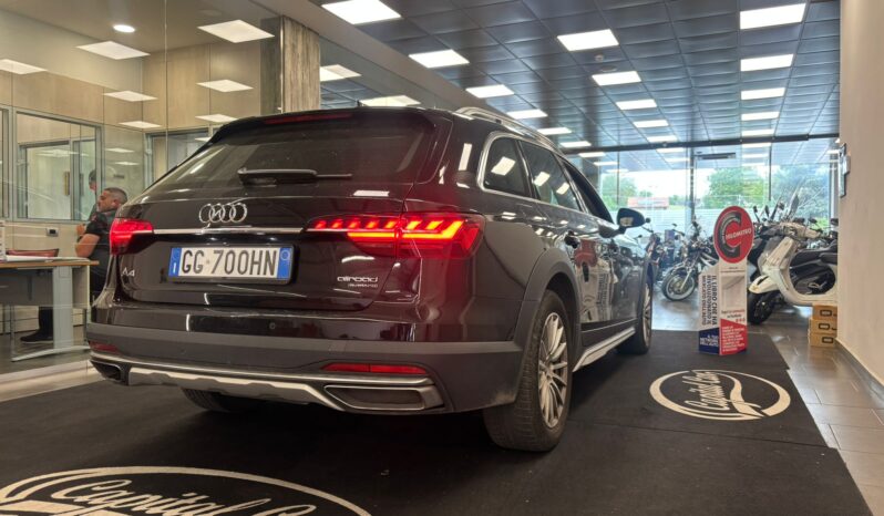AUDI A4 ALL ROAD pieno